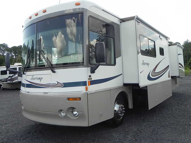 2003 Winnebago Journey Photo