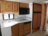 2005 Winnebago Journey Photo #13