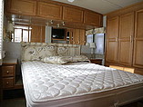 2005 Winnebago Journey Photo #18