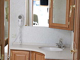 2005 Winnebago Journey Photo #21