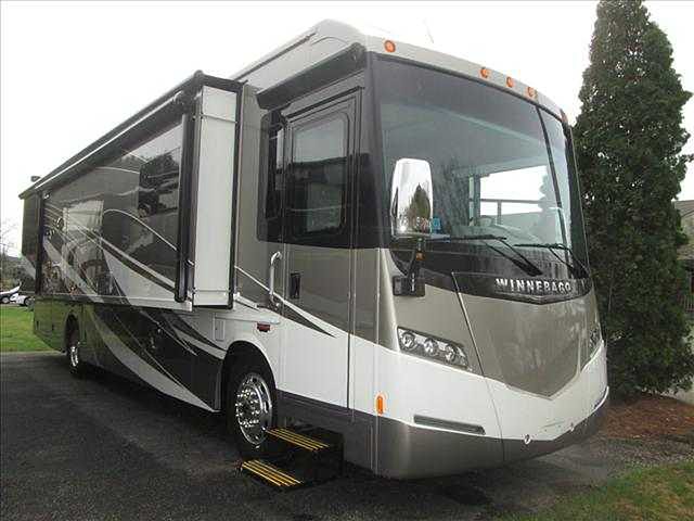 2015 Winnebago Journey Photo