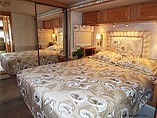 2005 Winnebago Journey Photo #19