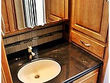 2015 Winnebago Journey Photo #36