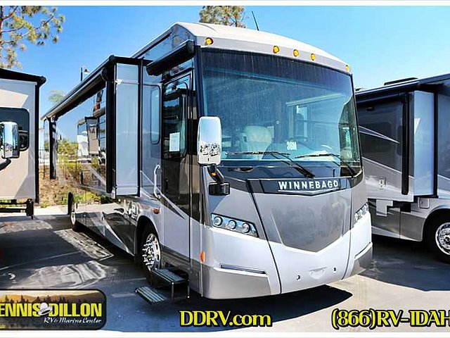 2015 Winnebago Journey Photo