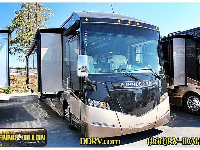 2015 Winnebago Journey Photo