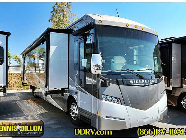 2015 Winnebago Journey Photo