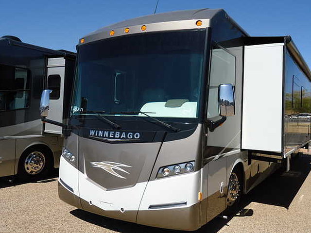 2014 Winnebago Journey Photo