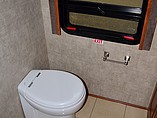 2014 Winnebago Journey Photo #20