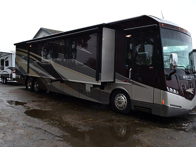 2014 Winnebago Journey Photo