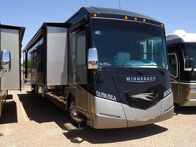 2014 Winnebago Journey Photo