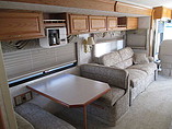 2002 Winnebago Journey DL Photo #9