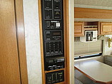 2002 Winnebago Journey DL Photo #21