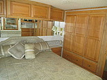 2002 Winnebago Journey DL Photo #25