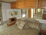 2002 Winnebago Journey DL Photo #26