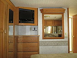 2002 Winnebago Journey DL Photo #27