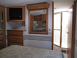 2002 Winnebago Journey DL Photo #28