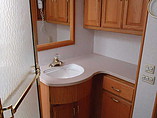2002 Winnebago Journey DL Photo #15