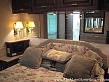 2002 Winnebago Journey DL Photo #22