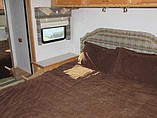 2003 Winnebago Journey DL Photo #24