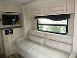 2016 Winnebago Micro Minnie Photo #10