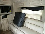 2016 Winnebago Micro Minnie Photo #9