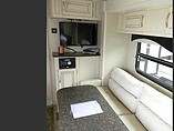 2016 Winnebago Micro Minnie Photo #29