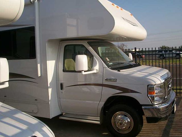 2015 Winnebago Winnebago Photo