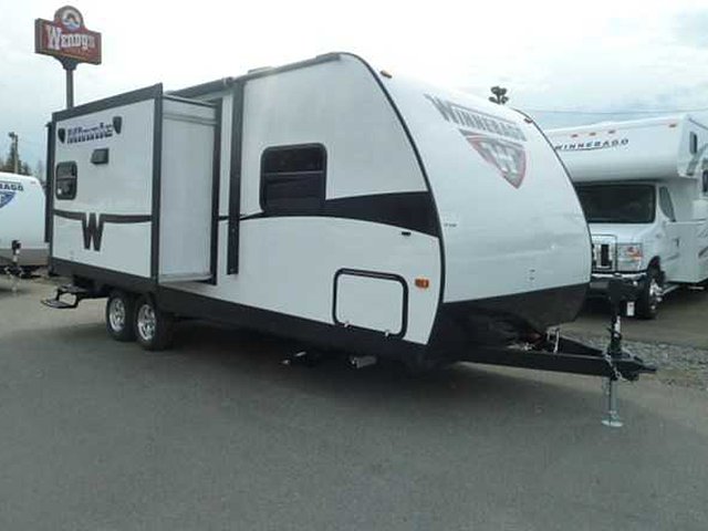 2015 Winnebago Minnie Photo