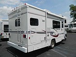 2005 Winnebago Minnie Photo #3