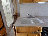 2003 Winnebago Minnie Photo #23