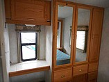 2004 Winnebago Minnie Photo #12