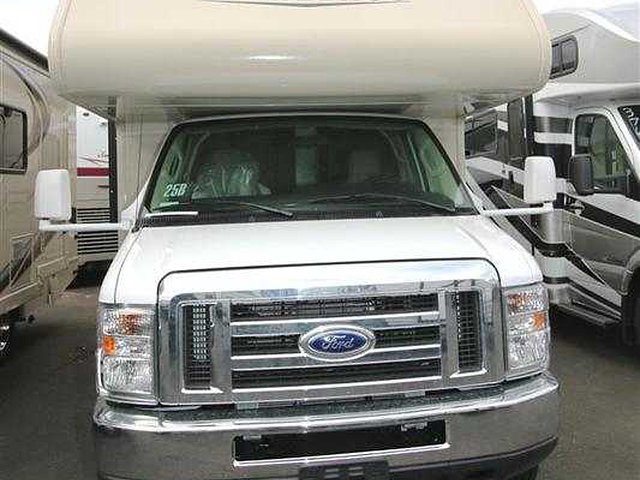 2016 Winnebago Minnie Photo