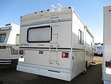 2004 Winnebago Minnie Photo #2