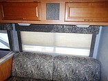 2005 Winnebago Minnie Photo #17