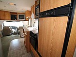 2005 Winnebago Minnie Photo #10