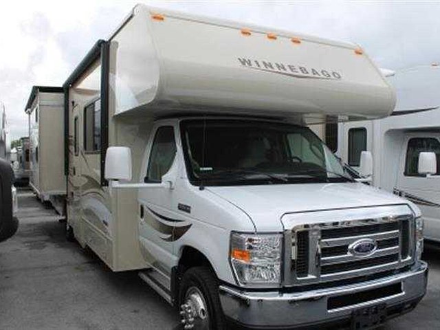 2015 Winnebago Minnie Photo