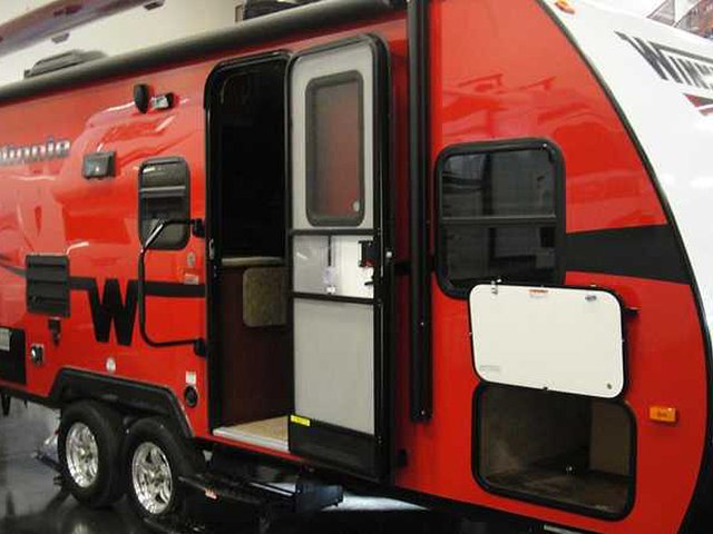 2015 Winnebago Minnie Photo