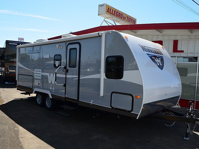 2015 Winnebago Minnie Photo