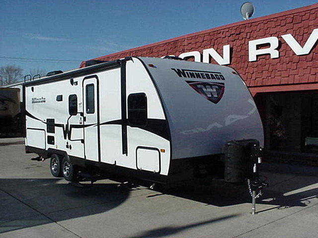 2015 Winnebago Minnie Photo