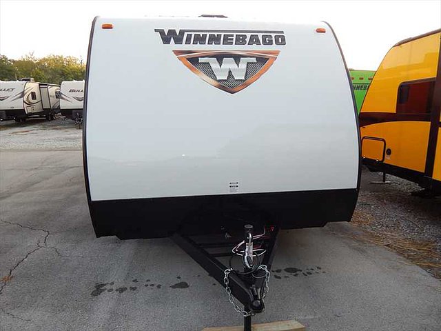 2015 Winnebago Minnie Photo
