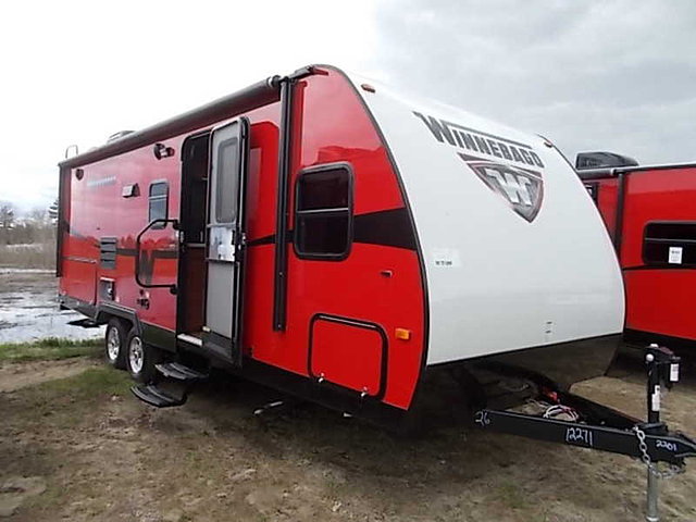 2015 Winnebago Minnie Photo