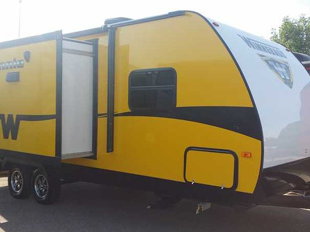 2015 Winnebago Minnie Photo