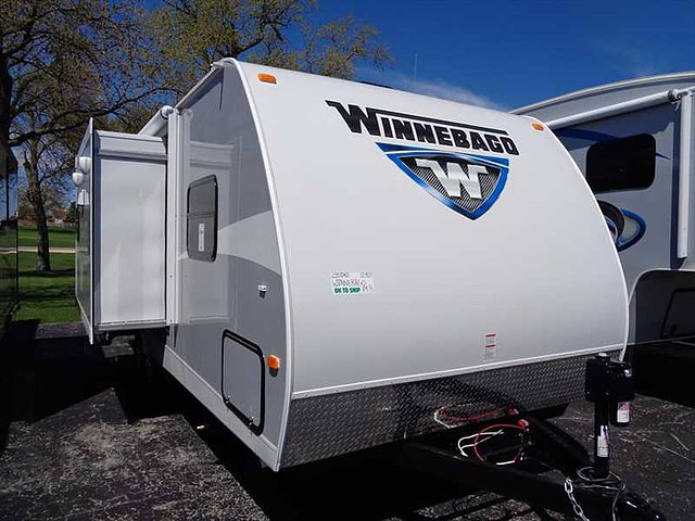2016 Winnebago Minnie Photo