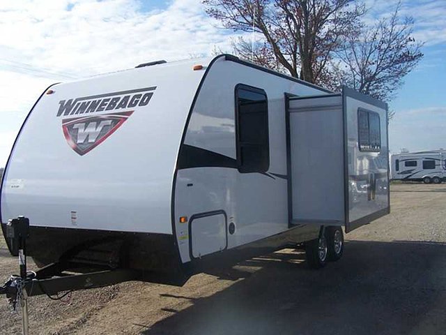 2016 Winnebago Minnie Photo