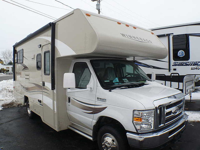 2015 Winnebago Minnie Winnie Photo