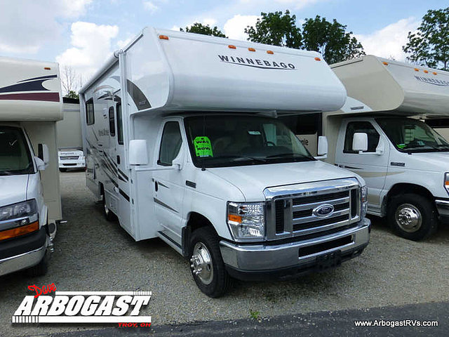 2015 Winnebago Minnie Winnie Photo