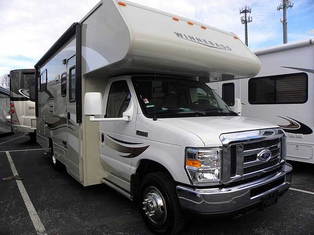 2015 Winnebago Minnie Winnie Photo