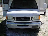 2004 Winnebago Minnie Winnie Photo #3