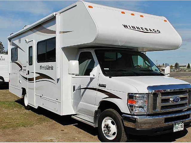 2015 Winnebago Minnie Winnie Photo