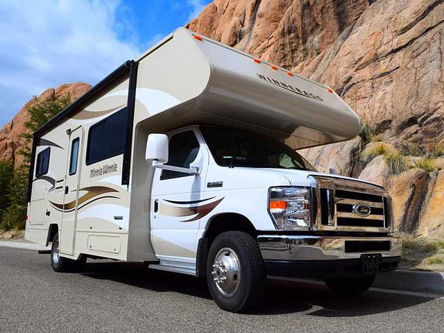 2015 Winnebago Minnie Winnie Photo